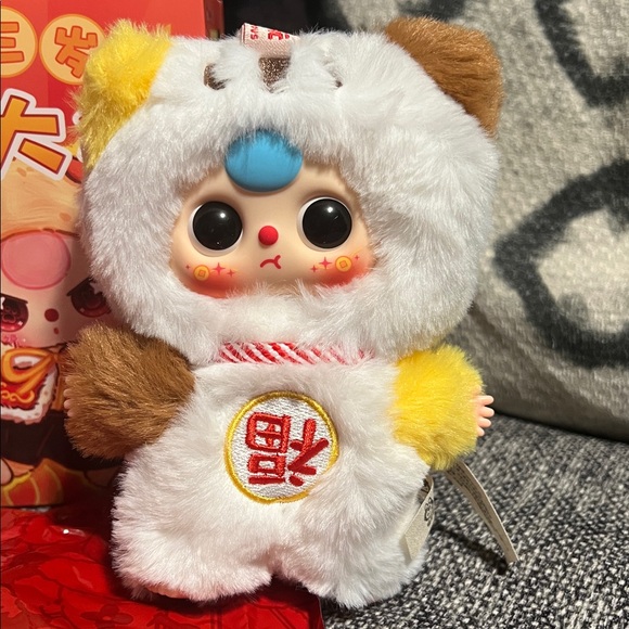 Baby Three Accessories - NWT Confirmed Baby Three Happy New Year- Lucky Cat